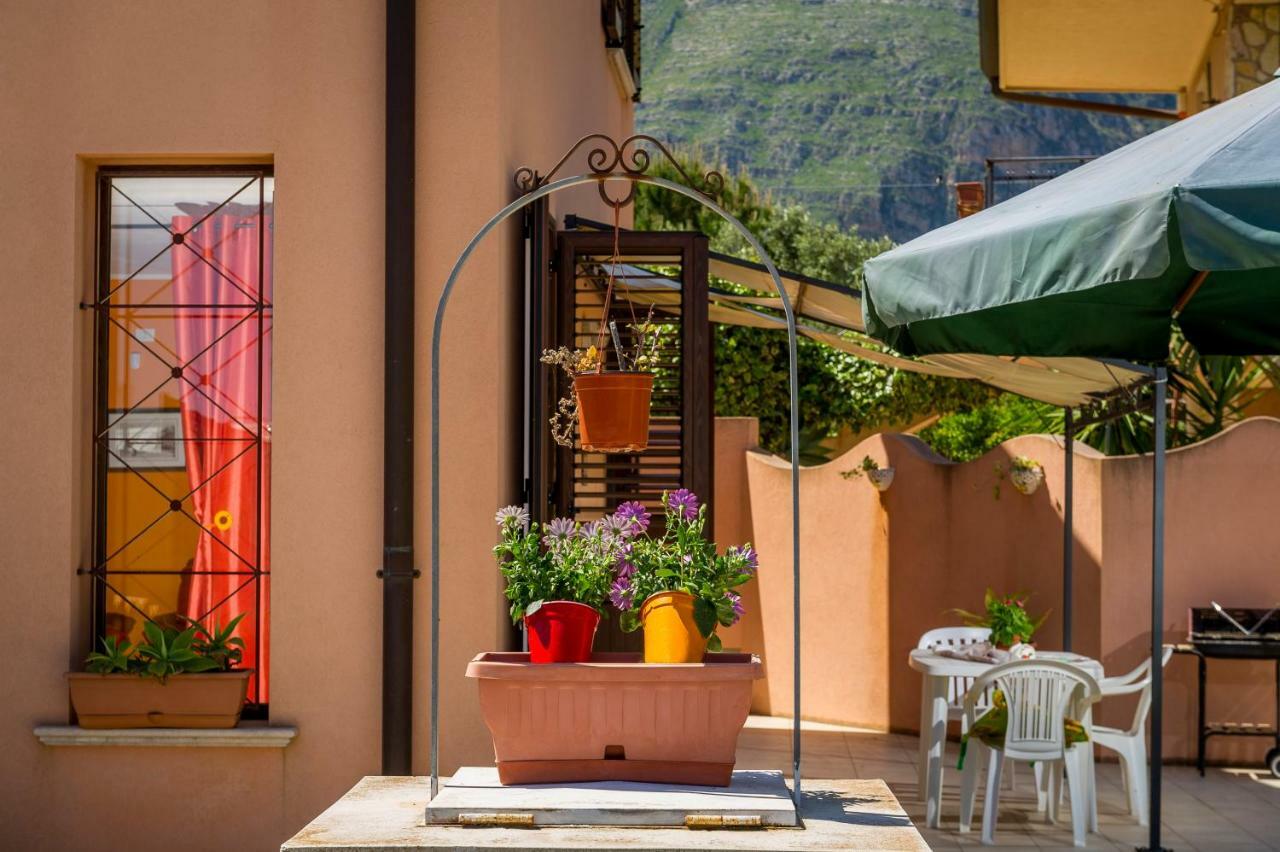 Villa Oasi Del Relax Castellammare del Golfo Bagian luar foto