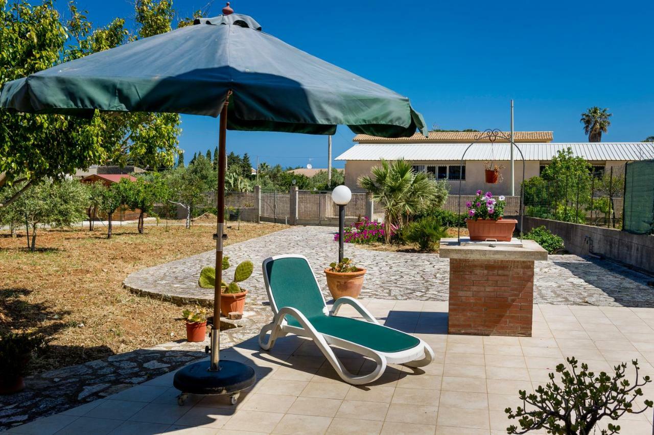 Villa Oasi Del Relax Castellammare del Golfo Bagian luar foto